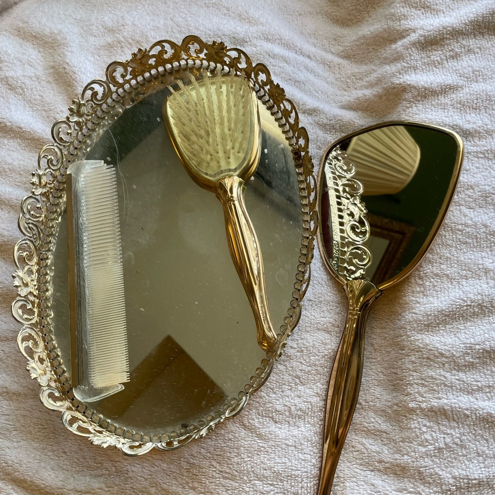 Gold Vintage-Style Vanity Hairbrush and Mirror Tray Set - Picture 2 of 6